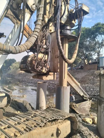 محافظ أسيوط يطلق تنفيذ كوبري النواورة بالبداري لتعزيز شبكة الطرق