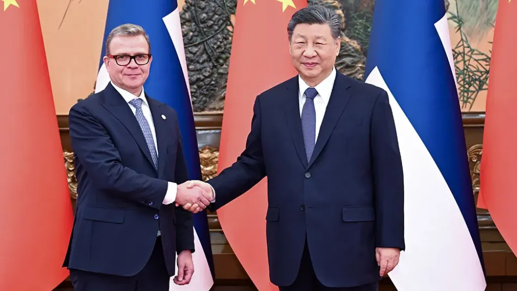 الرئيس شي: الصين مستعدة للعمل مع فنلندا من أجل تعزيز عالم متعدد الأقطاب