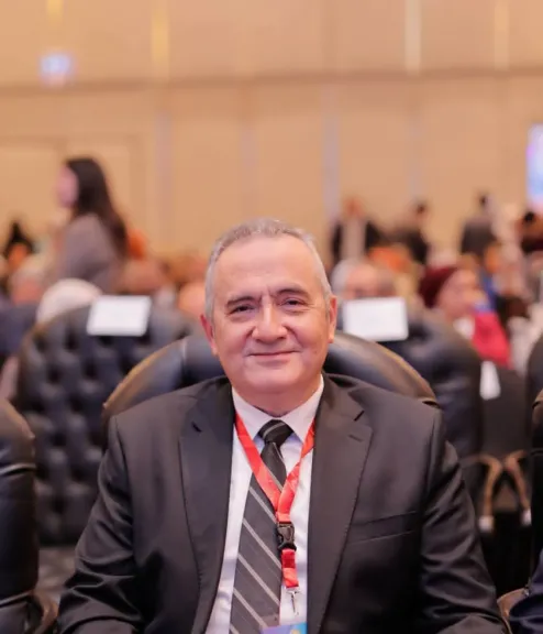 تجديد تكليف الدكتور محمد مصطفى عبد الغفار رئيسًا لهيئة المستشفيات والمعاهد التعليمية