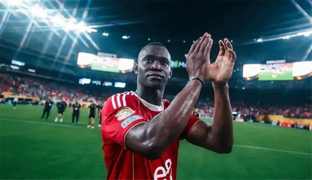 الاحتراف الأوروبي ينهي رحلة أليو ديانج مع الأهلي