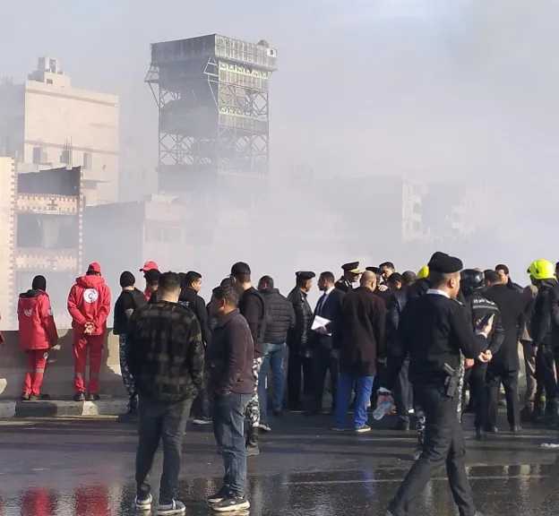 الحماية المدنية تكافح حريقًا هائلًا بالقرب من منازل المقطم بمنشية الزرايب