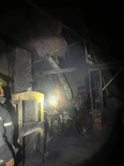 بلا إصابات.. الحماية المدنية تسيطر على حريق داخل أرض لتدوير الكاوتش بالخانكة