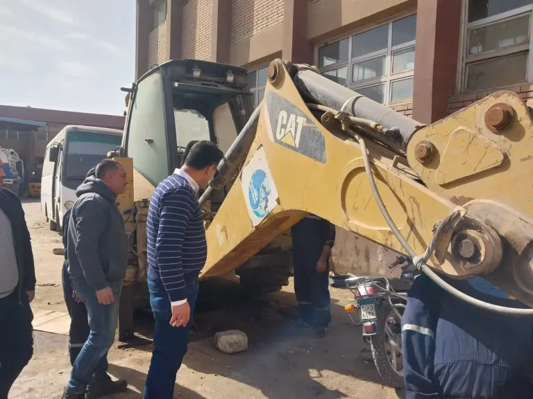 تشديدات عاجلة من رئيس مياه القليوبية لرفع كفاءة صيانة المعدات والسيارات