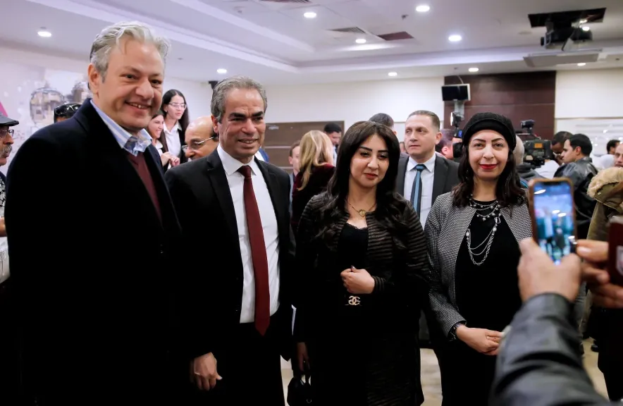 في اللقاء الفكري بمعرض الكتاب.. المسلماني: المعركة الفكرية بين الغزالي وابن رشد ليست مباراة كرة قدم