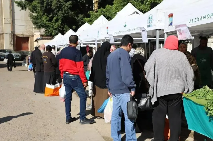 اقبال المواطنين علي سوق المزارعين بالإسكندرية في الأسبوع (58 )