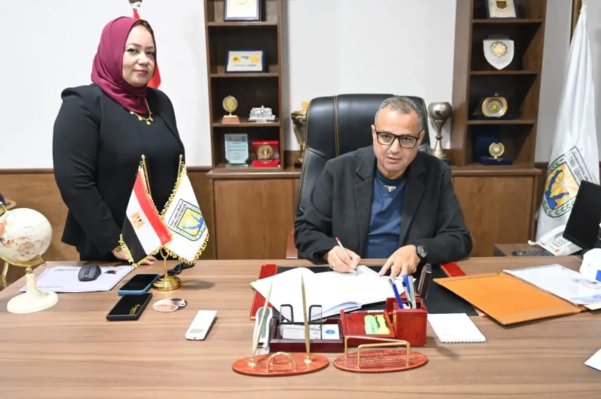 محافظ جنوب سيناء يعتمد نتيجة الشهادة الإعدادية للفصل الدراسي الأول 2025 / 2026 بنسبة نجاح 71.84%