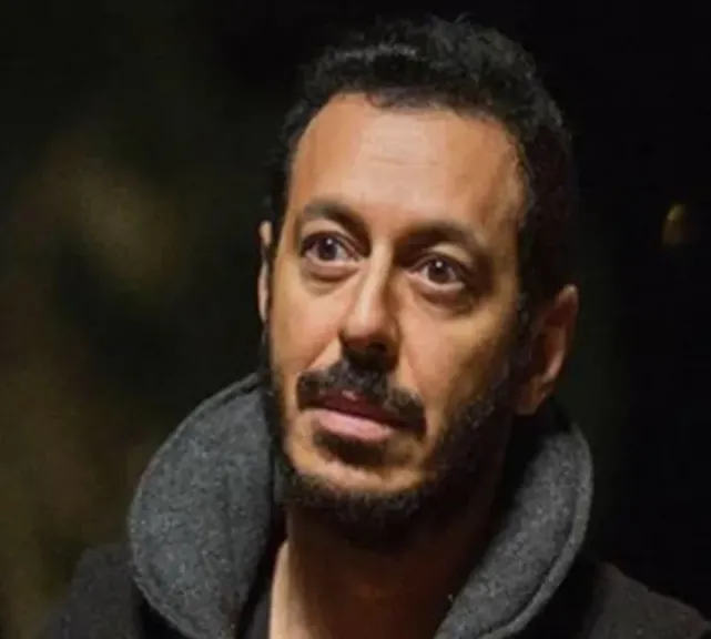 مصطفى شعبان يحيي ذكرى أخيه: ”سنة كاملة دونك يا أخي”