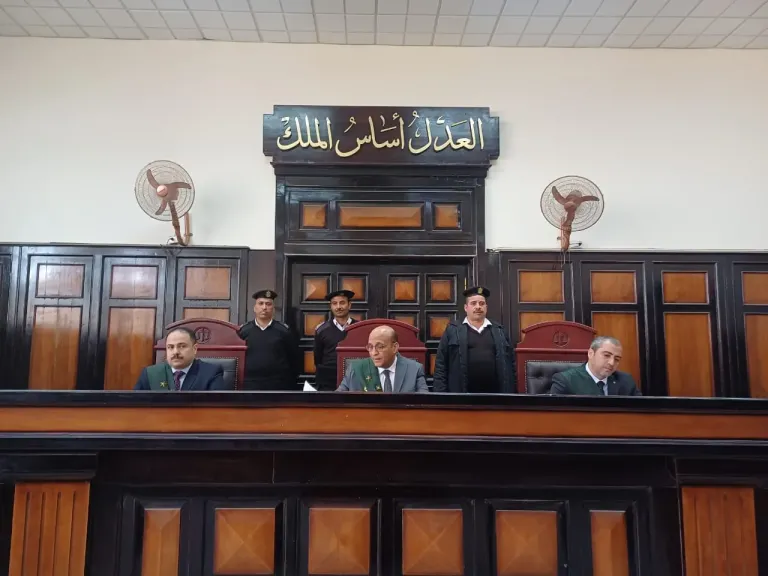 السجن المشدد 10 سنوات وغرامة 100 ألف جنيه لعامل بتهمة الاتجار في الشابو بأسيوط