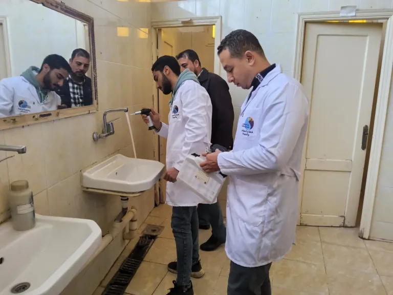 قافلة مائية بمدينة كفر شكر للتأكد من جودة المياه وتوعية المواطنين