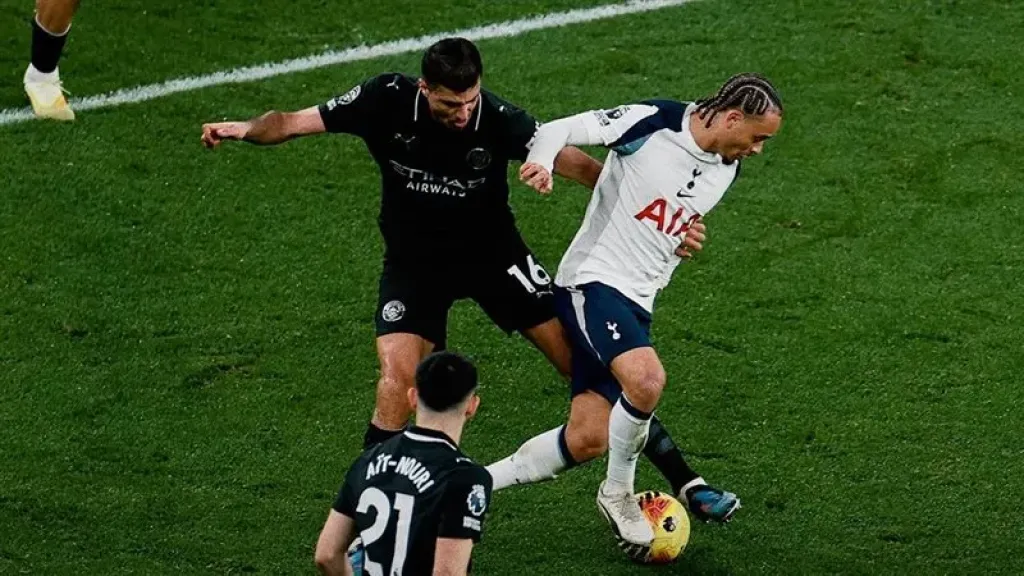 في مباراة مثيرة.. توتنهام يعود بريمونتادا ويخطف التعادل من مانشستر سيتي