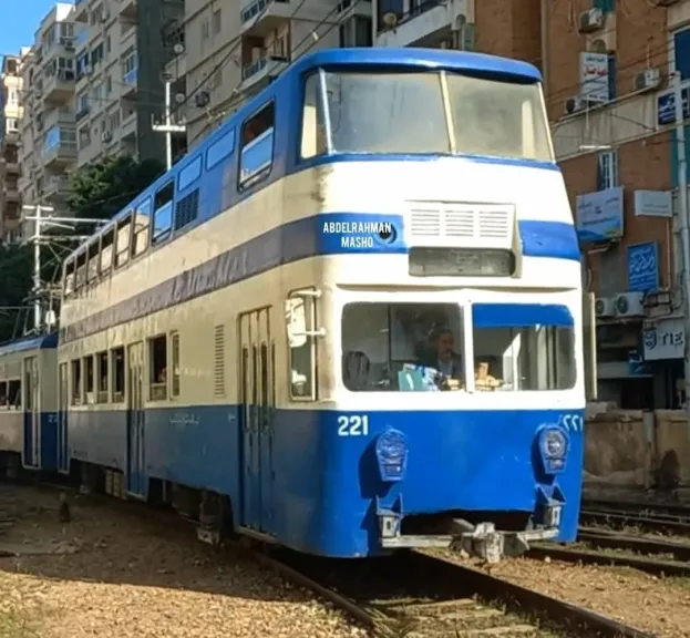 57 محطة خلال ثلاث مسارات  لوسائل النقل المختلفة   بديل ترام  الرمل