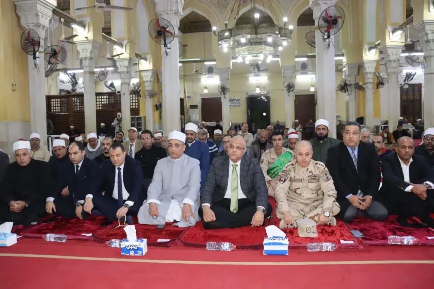 أجواء روحانية بمسجد ناصر.. محافظ القليوبية يشهد احتفالية ليلة النصف من شعبان