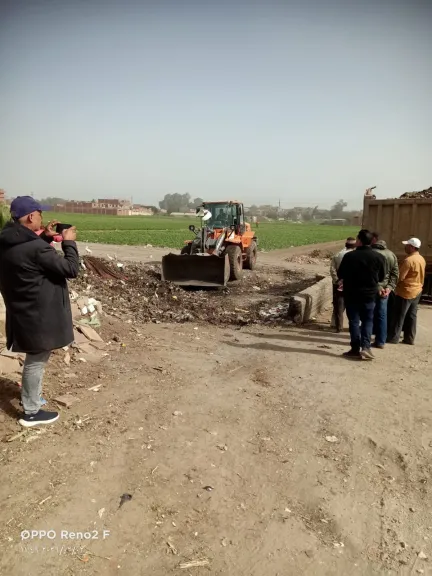 ”رئيس مدينة القناطر” يقود حملة موسعة للنظافة وتحسين البيئة