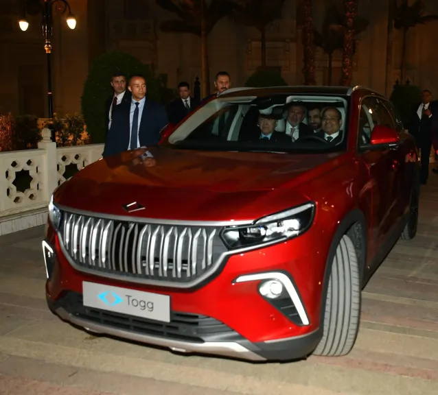 كل ما تود معرفته عن السيارة الكهربائية التي أهداها أردوغان للرئيس السيسي