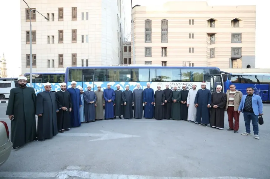 تضم 32 واعظًا.. مجمع البحوث الإسلامية يوفد قافلة دعوية موسعة إلى البحر الأحمر لترسيخ قيم الوسطية والاعتدال