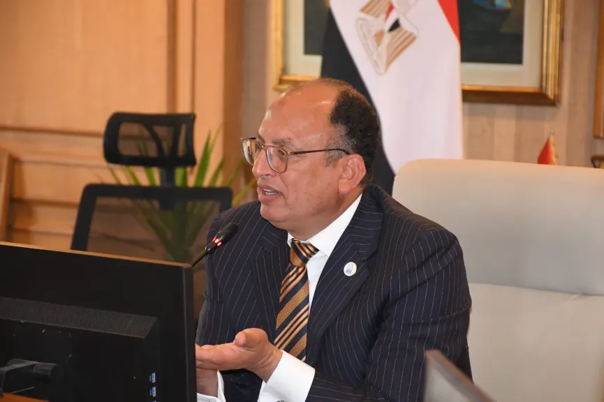 رئيس جامعة العاصمة يدعو الطلاب للمشاركة في المشروع الوطني للقراءة