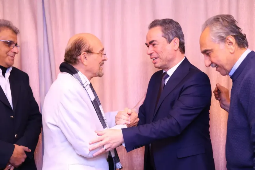 ”مرفوع مؤقتًا من الخدمة”.. مسلسل إذاعي جديد بطولة الفنان الكبير محمد صبحي