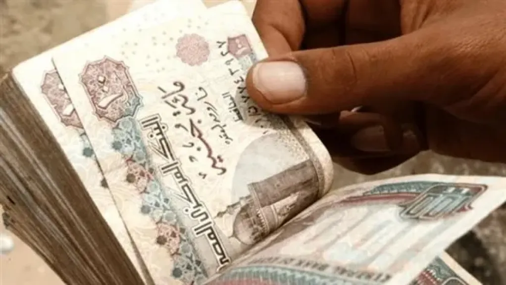 شركات قطاع البترول تبدأ صرف سلفة رمضان دعمًا للعاملين وأسرهم