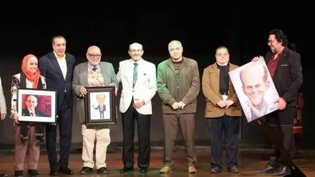 وسط أجواء ثقافية وفنية ممييزة...الثقافي الروسي والمصرية للكاريكاتير يحتفيان بمحمد صبحي لدوره في دعم الفنون