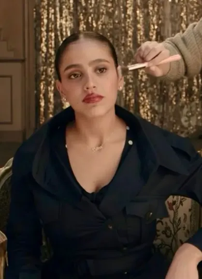 فخور جدا.. عمرو دياب يدعم نجلته جانا عقب طرحها أول أعلان بمسيرتها الفنية