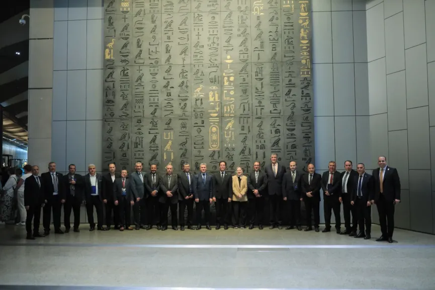 جامعه بنها في المتحف المصري الكبير.. رسالة دعم للهوية الوطنية والمشروعات الكبرى