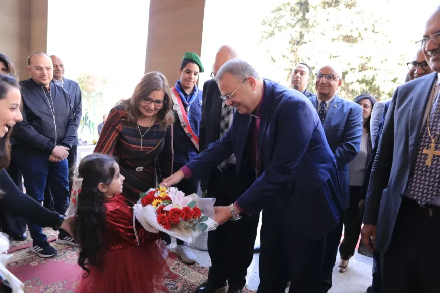 رئيس الطائفة الإنجيلية يتفقد مدرسة السلام بأسيوط:مدارس سنودس النيل تقوم بدور مؤثر وفاعل في المجتمع المصري