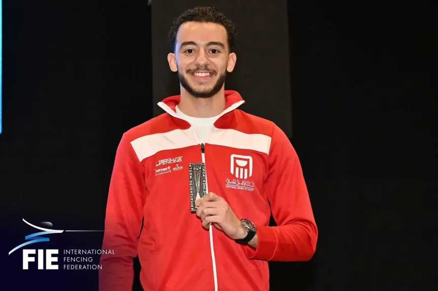 وزير الرياضة يهنئ البطل الأوليمبي محمد السيد لتتويجه ببرونزية كأس العالم لسلاح سيف المبارزة بألمانيا