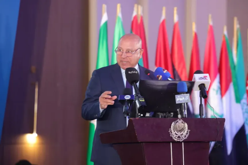 نائب رئيس مجلس الوزراء ووزير الصناعة والنقل يفتتح ” مارلوج 15 ”