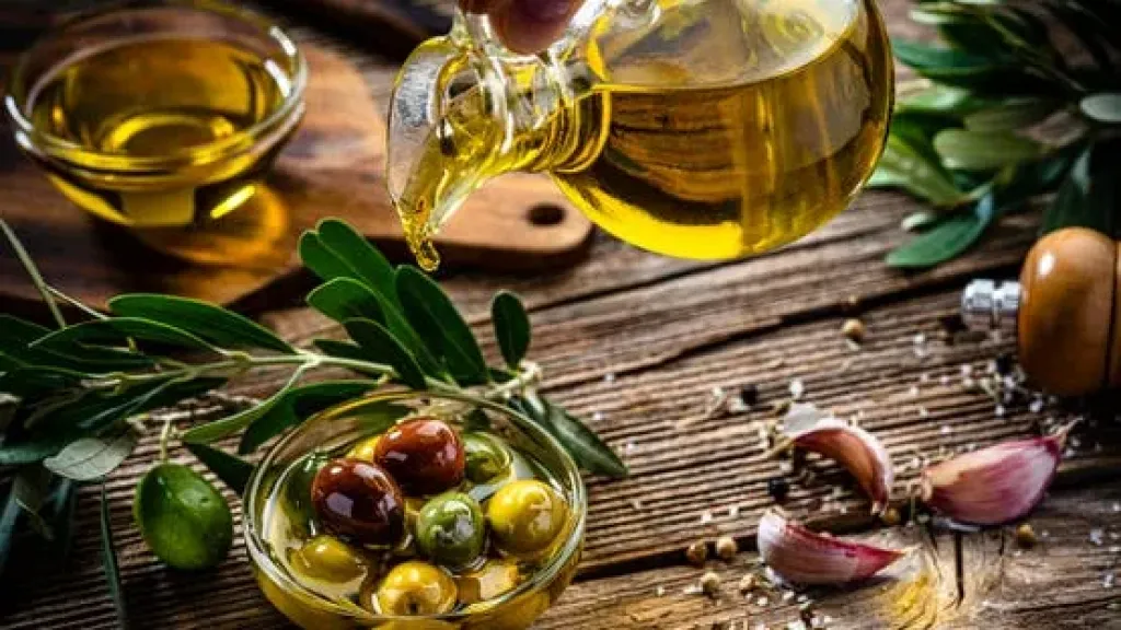 فوائد زيت الزيتون للصيام.. ولماذا ينصح به في رمضان