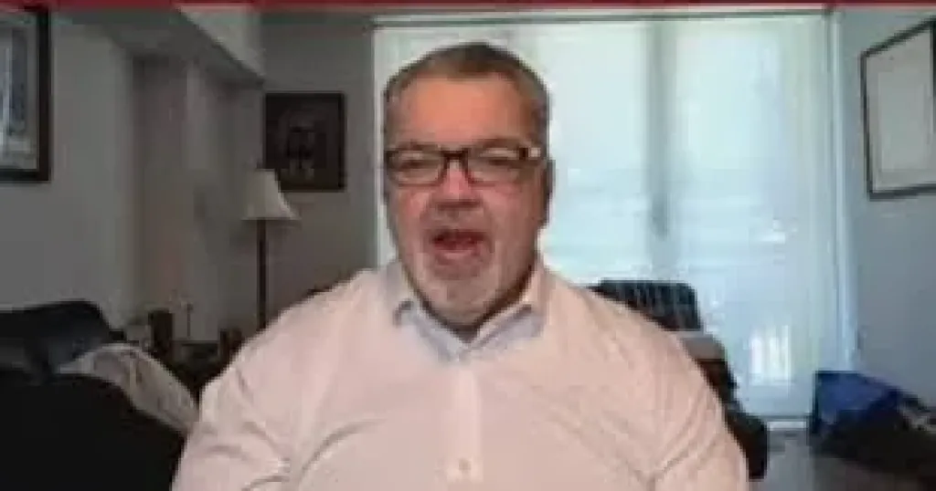 جاستن راسل: زحف اليمين الشعبوي يعيد تشكيل أورباء من الداخل