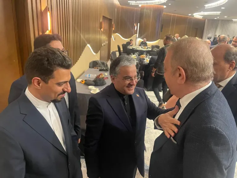 السفير مجتبي فردوسي بور: مصر وايران دولتان فاعلتان في المنطقة ويحملان مسؤولية السلام والاستقرار ودعم ركائز التنمية