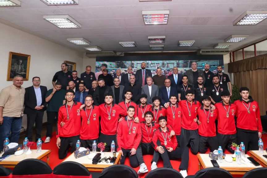 الاتحاد المصري للسلة يسلم النادي الأهلي كأس ودروع دوري المرتبط للموسم 2025-2026