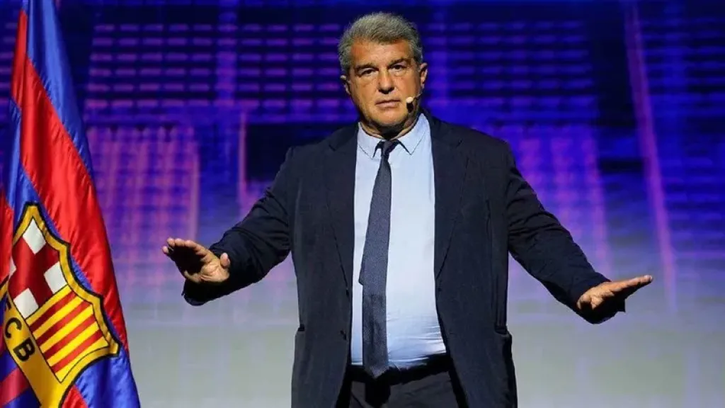 خوان لابورتا يعلن استقالته رسميا من رئاسة برشلونة