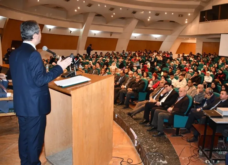 “المسلماني” في جامعة العاصمة: القلاع تسقط من الداخل والتكاتف الوطني واجب وجودي