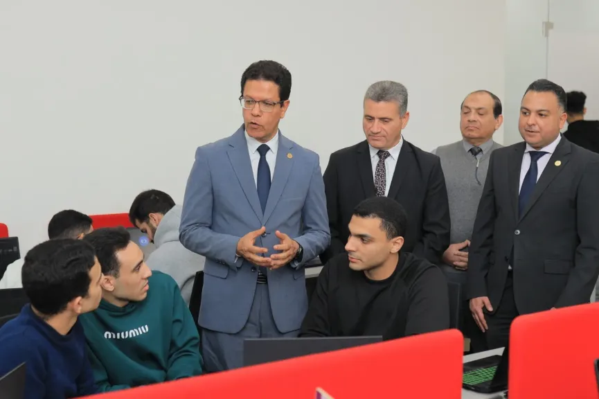 ”نبتكر مستقبل الرعاية الصحية”.. 35 فريقاً يتنافسون في هاكاثون جامعة بنها