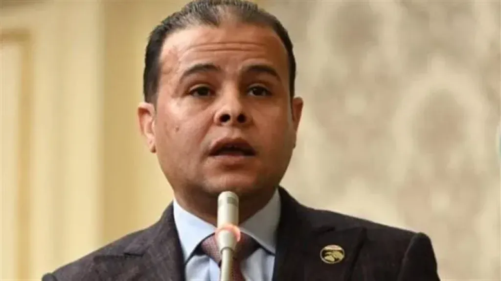 النائب مدحت الكمار