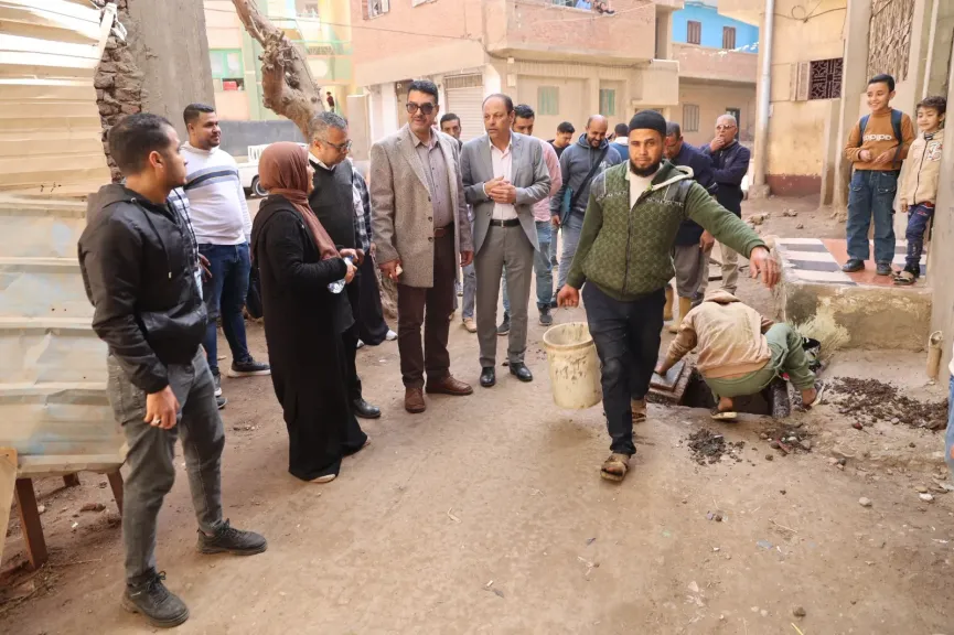 ”حياة كريمة” تقترب من المنازل.. فودة يتابع تسليم 7 الآف وصلة صرف صحي بشبين القناطر