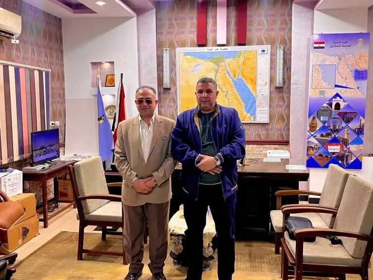 رئيس مدينه الشلاتين يستقبل مدير عام التأمين الصحى بالبحر الأحمر