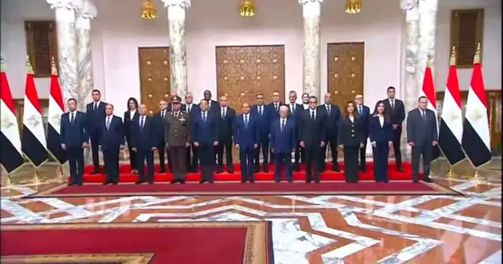 مفتي الجمهورية يهنئ الحكومة الجديدة بثقة السيد رئيس الجمهورية متمنيًا لهم التوفيق في خدمة الوطن