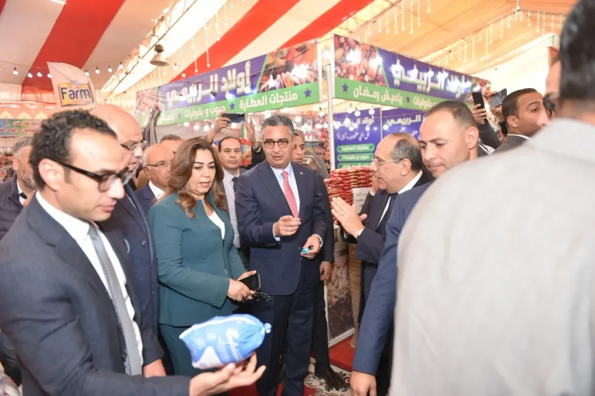 وزيرا التموين والتنمية المحلية ومحافظ القليوبية في جولة موسعة لافتتاح مشروعات خدمية ومعارض سلعية استعدادًا لشهر رمضان