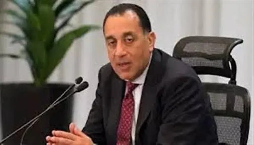 طارق سعده يهنئ الدكتور مصطفى مدبولي بتجديد الثقة رئيسًا لمجلس الوزراء