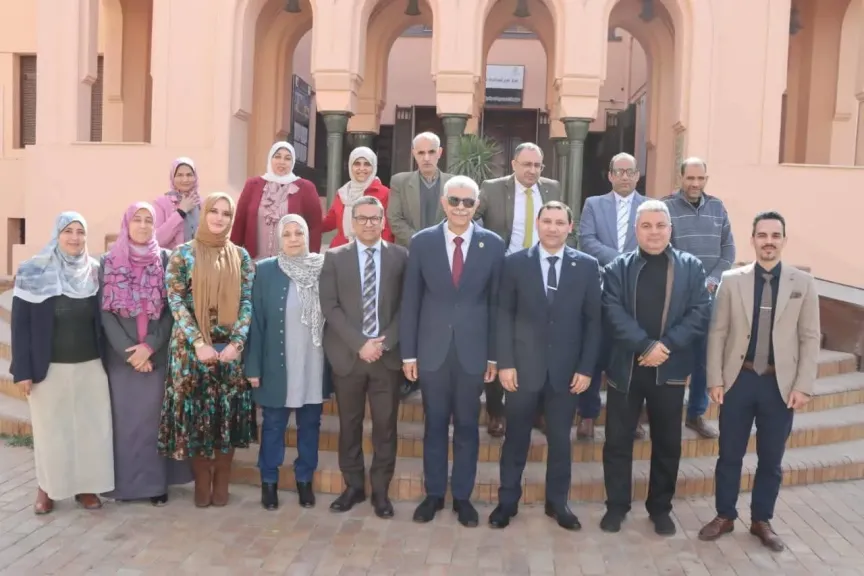 رئيس جامعة المنوفية يشهد فعاليات البرنامج التدريبى للتأهيل لشغل وظائف قيادية بالمركز الدولى لتنمية قدرات أعضاء هيئة التدريس