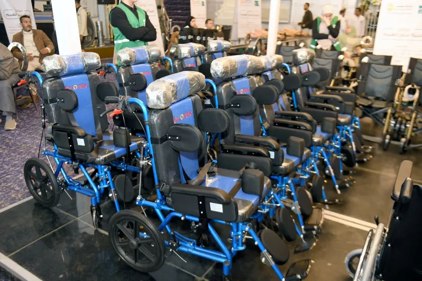 محافظ الدقهلية يشهد تسليم أجهزة تعويضية وأطراف صناعية لـ56 من ذوي الهمم ضمن جهود دعم الفئات الأولى بالرعاية