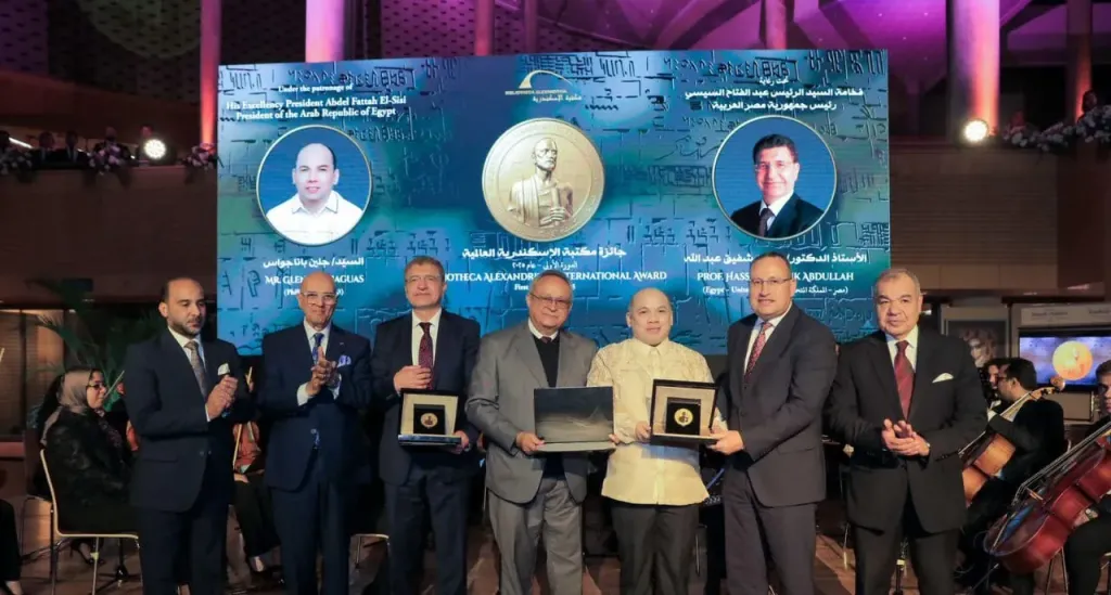 برعاية رئيس الجمهورية وزير التعليم العالي ومدير مكتبة الإسكندرية يسلمان ”جائزة مكتبة الإسكندرية العالمية” للفائزين في احتفالية كبرى