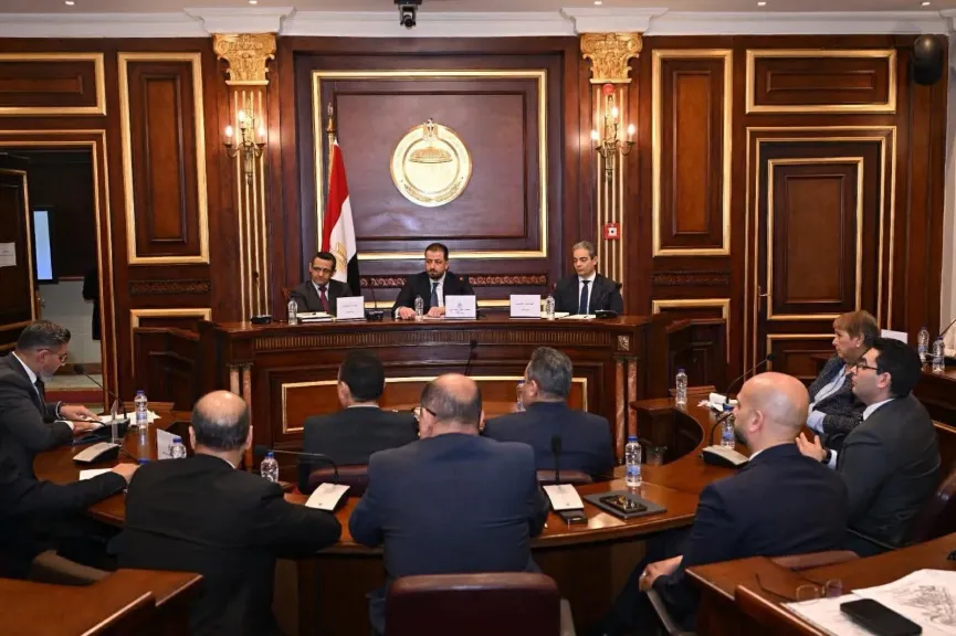 ”الإذن المسبق للتصوير” قيد عام على حرية الصحافة.. والمقترحات الحالية تتعارض مع توصيات المؤتمر العام ولجنة تطوير الإعلام المُشكلة من رئيس الوزراء