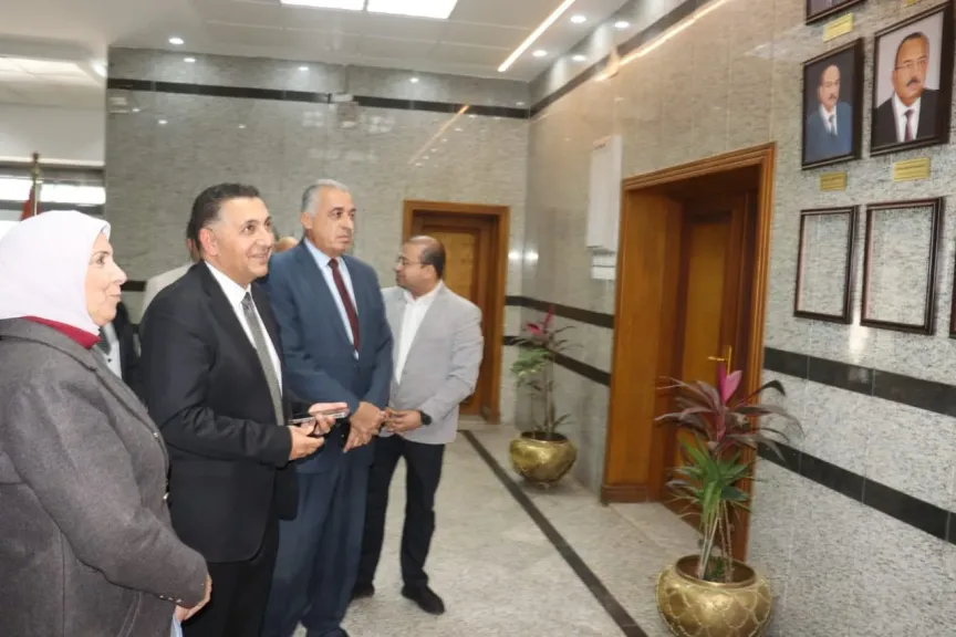 بعد حلف اليمين.. محافظ القليوبية يبدأ مهام عملة رسمياً