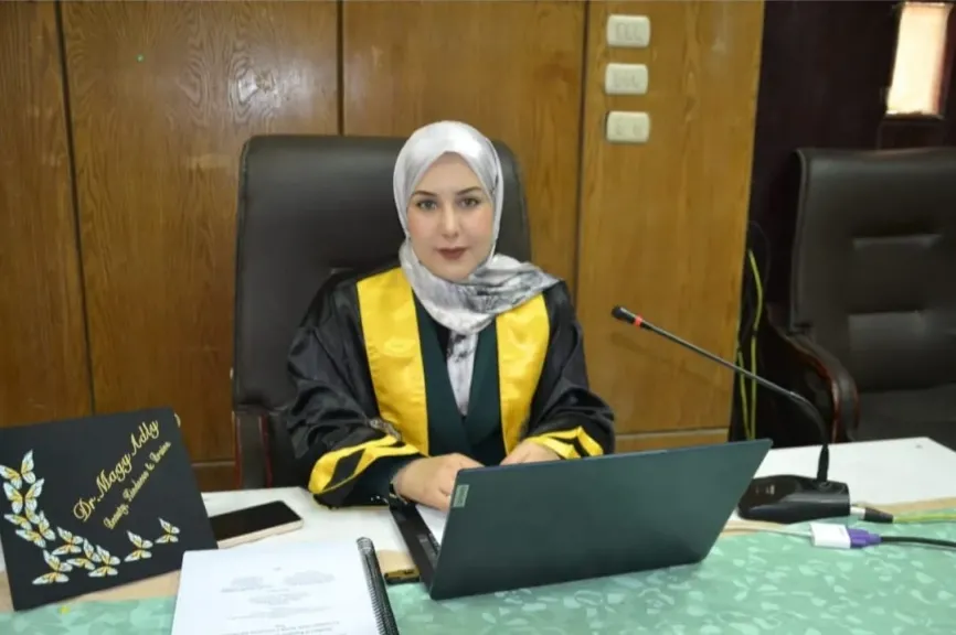 امتياز مع مرتبة الشرف والتوصية بالنشر... الدكتورة ماجدة عدلي سيد تحصل على الدكتوراه بكلية الالسن  بجامعة سوهاج