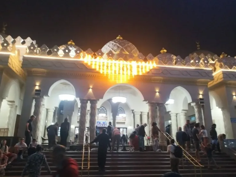 مساجد البحر الأحمر تتزين استقبالًا لشهر رمضان المبارك