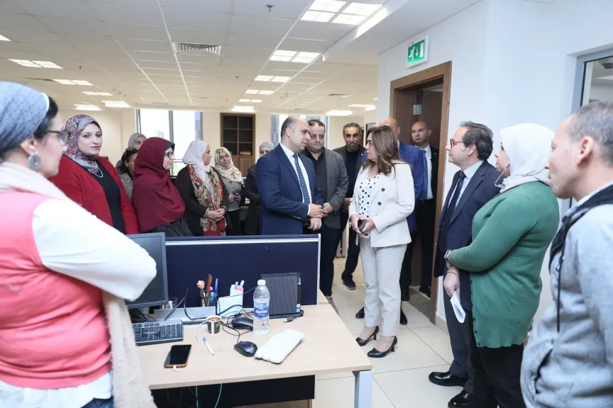 منال عوض تهنئ العاملين برمضان وتؤكد رفع كفاءة العمل المؤسسي لتحسين الخدمات للمواطنين