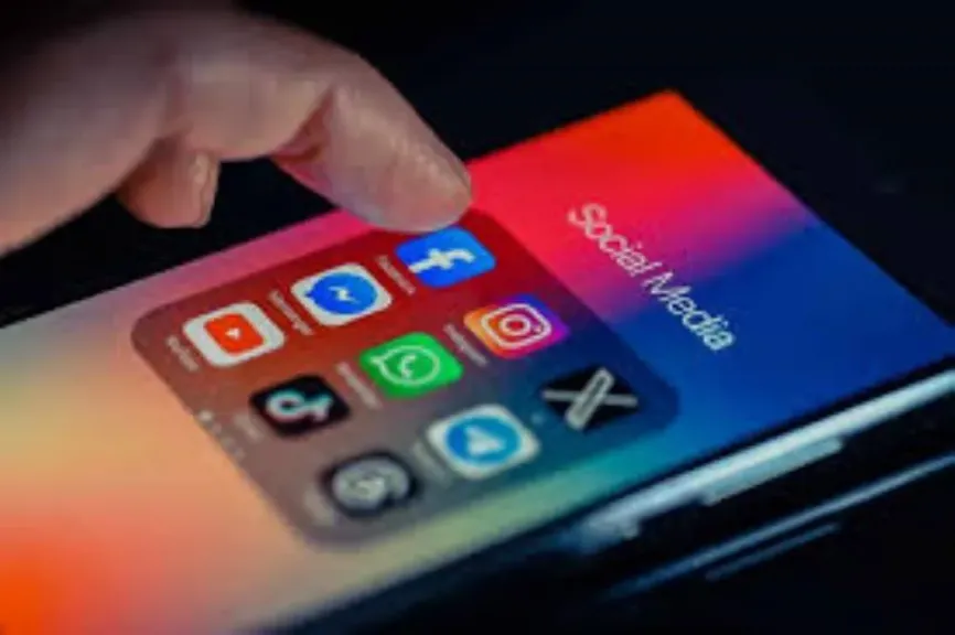 وليد حجاج: تحرك إسبانيا ضد «ميتا وأكس»  ضربة قوية لشركات التكنولوجيا .. وحماية أولادنا خط أحمر